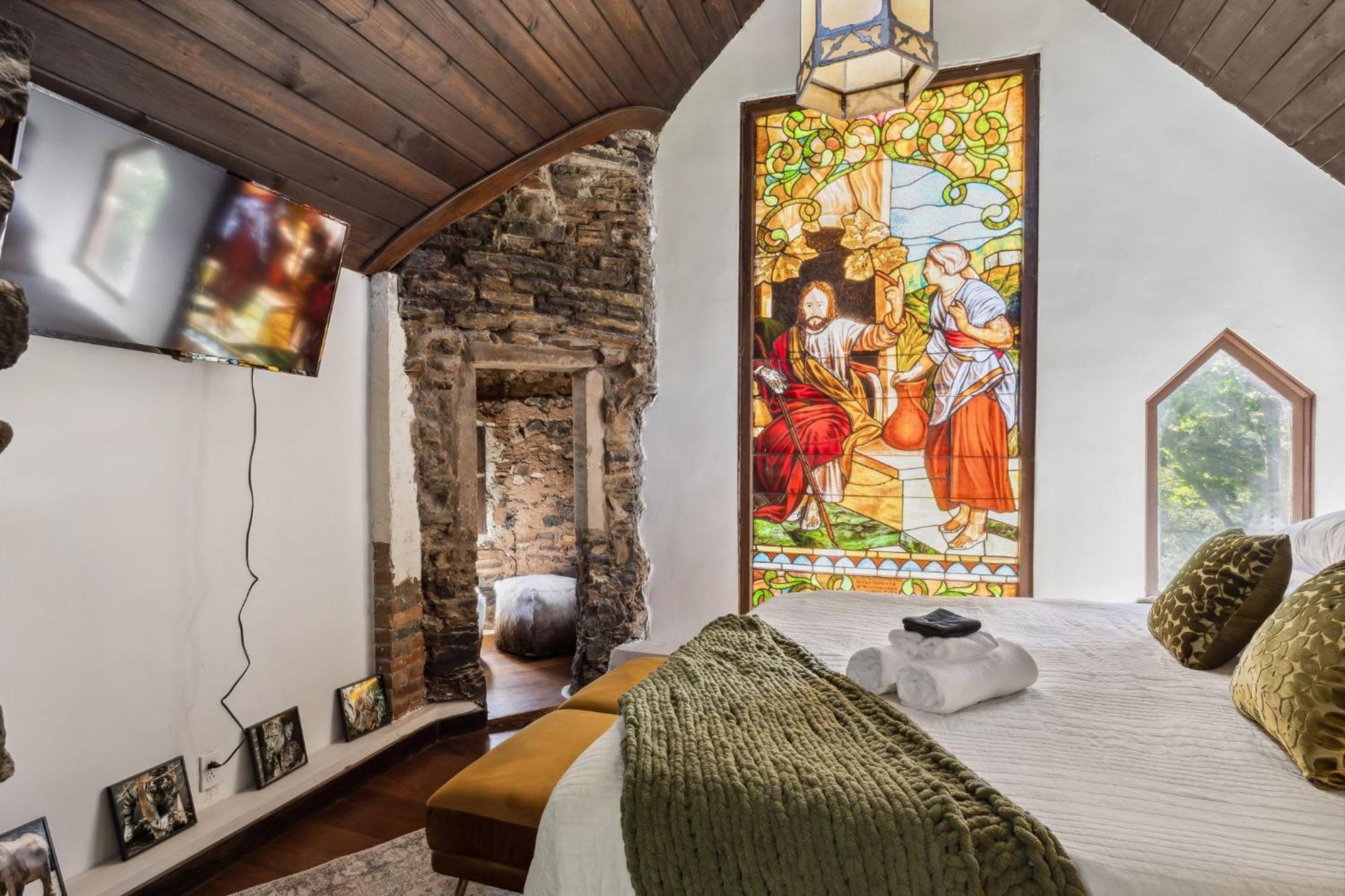 Enchanted Castle - Your Royal Getaway Awaits Кливленд Экстерьер фото
